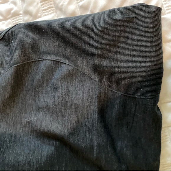 Lululemon black heathered cross back razor tank sports bra size 4 - Picture 7 of 7